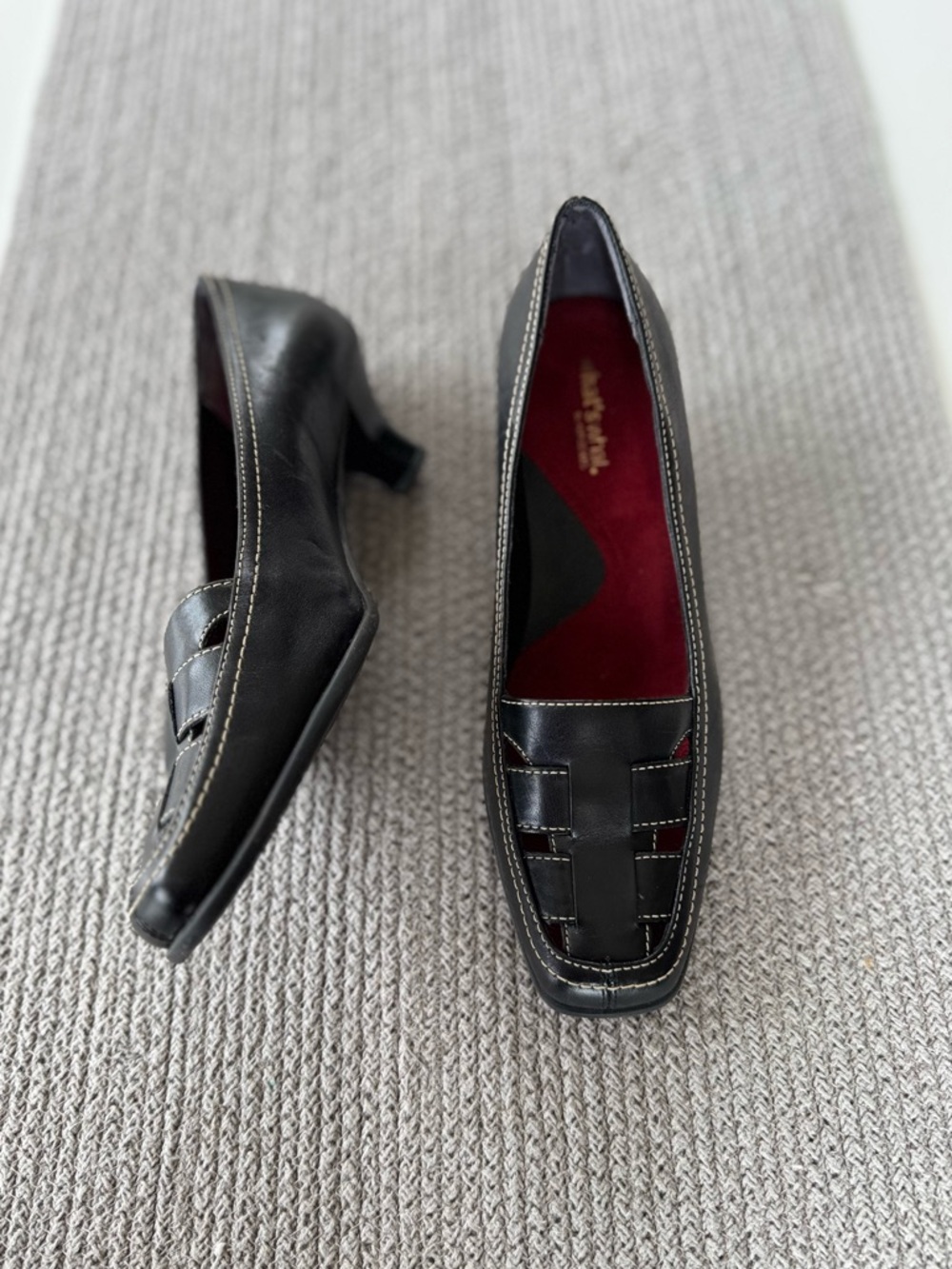 Vintage Aerosoles Black Leather Woven Square Toe Kitten Heels Sz 7.5